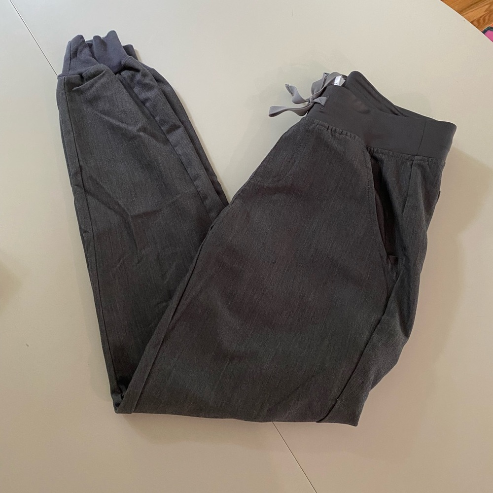 Figs Gray Zamora Scrub Pant